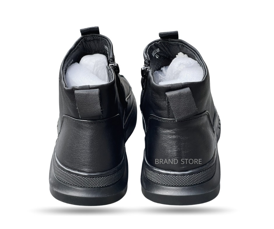 حذاء جلد طبيعي مقلوب ونعل رابر وفرش طبي (1)